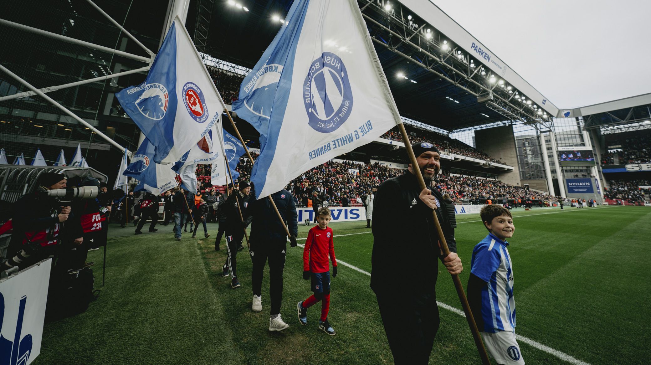 Blue and White Banner Day i Parken