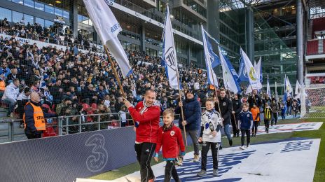 Blue & White Banner Day i Parken