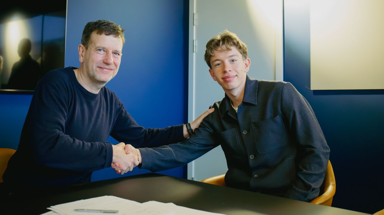 Oliver Højer forlænger kontrakten til 2029 Oliver Højer forlænger kontrakten til 2029