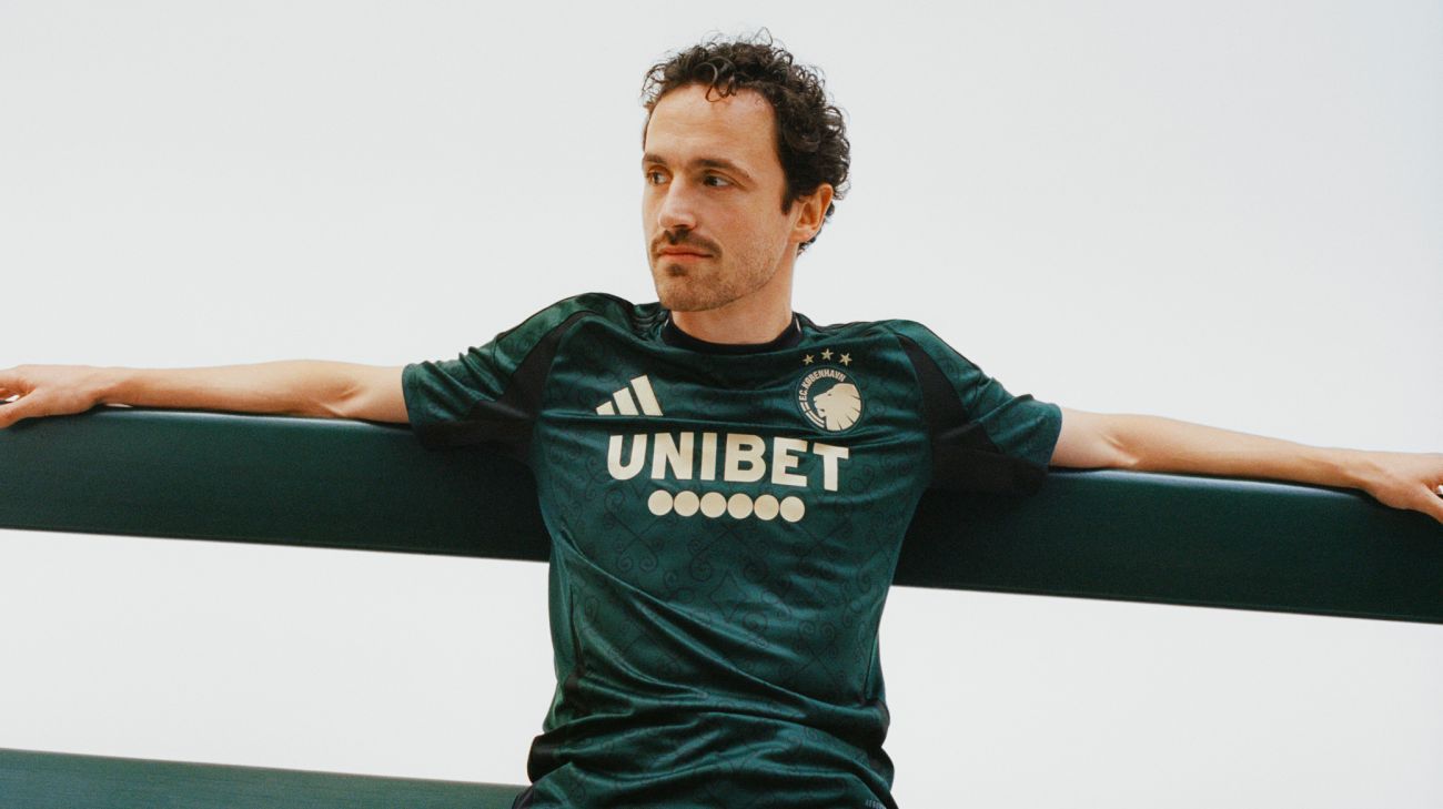 Thomas Delaney i den nye adidas Third Jersey 24/25